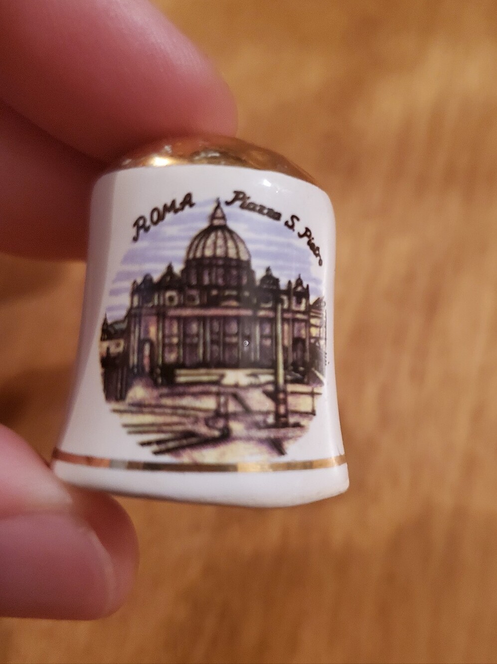 Vatican City Souvenir Thimble White Ceramic Roma S Pietro St. Peter's Basilica